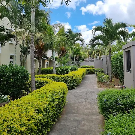 La Marquise Residences Flic en Flac Exterior photo